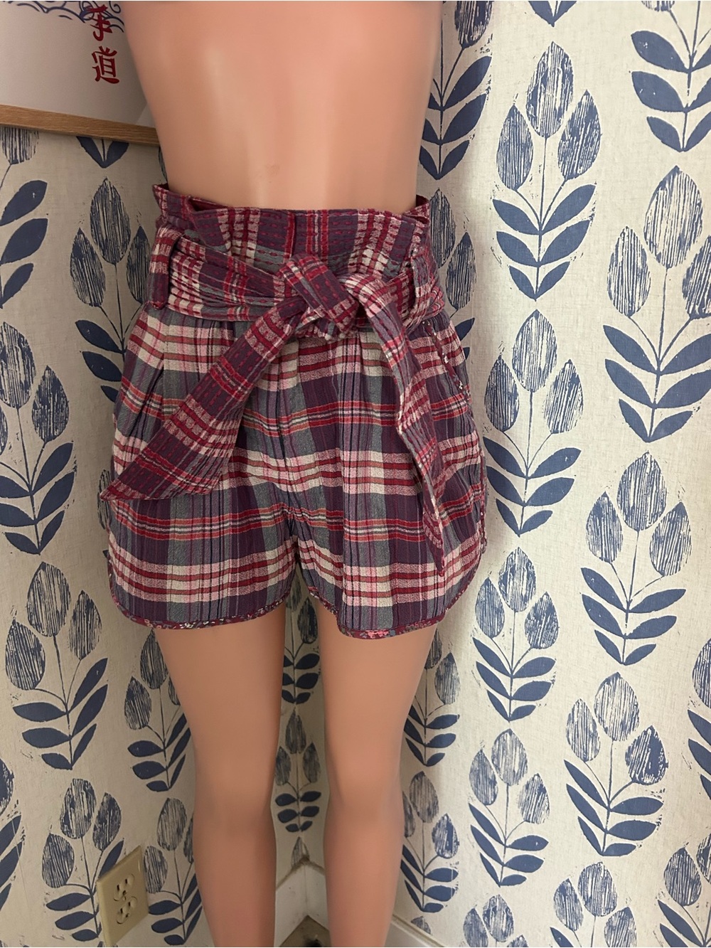Sezane Plaid High-Waist Tie Shorts - Red Gray